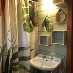 Chalet18 *