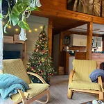 Chalet18 *